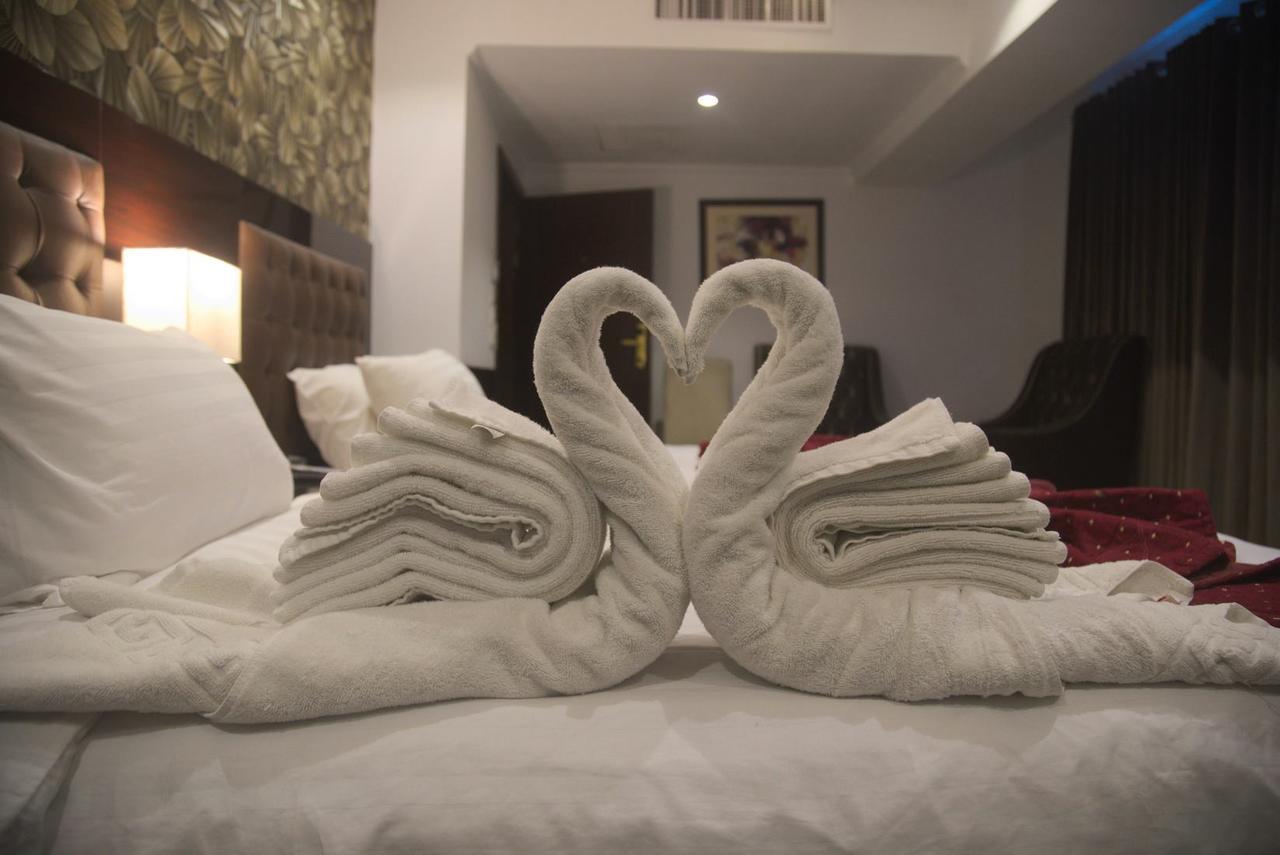 Savoey Hotel 라호르 외부 사진